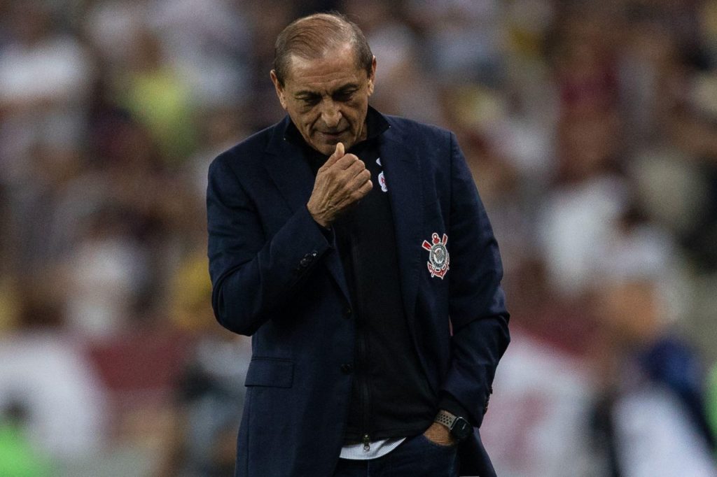 Ramon-Diaz-Corinthians-treinador-alamy2XW63E4 Técnico Ramón Díaz no comando do Corinthians
