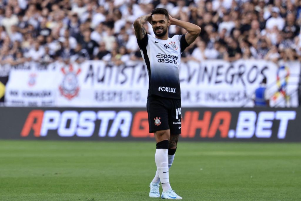 Raniele-Corinthians-jogo-alamy2XP93MA Volante Raniele em jogo do Corinthians na Neo Química Arena