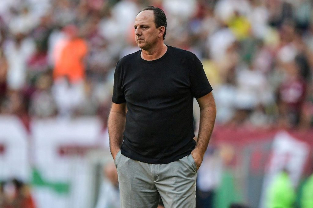 Rogério-Ceni-Bahia-treinador-alamy2XP980F Técnico Rogério Ceni no comando do Bahia no Brasileirão