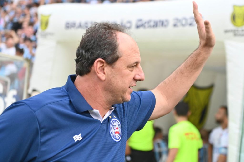 Rogerio-Ceni-treinador-Bahia-alamy2XW503T Técnico Rogério Ceni no comando do Bahia no Brasileirão