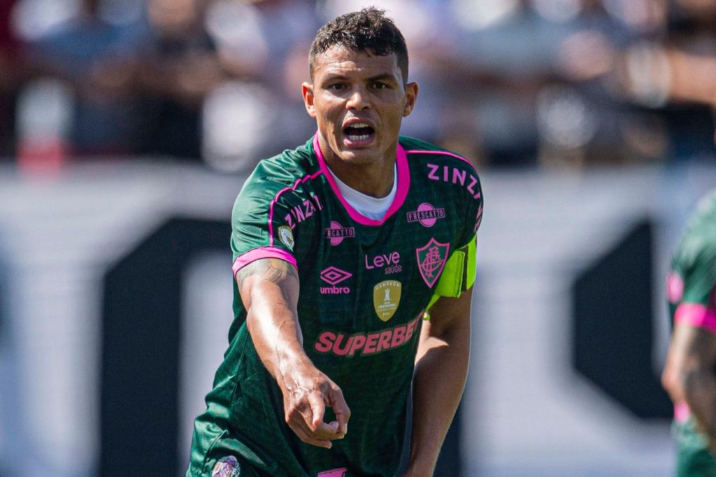Thiago-Silva-Fluminense-jogo-alamy2XMJ53M Zagueiro Thiago Silva em jogo do Fluminense no Brasileiro