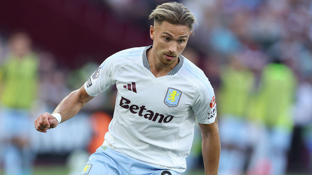 Matty Cash (Aston Villa) Aston Villa