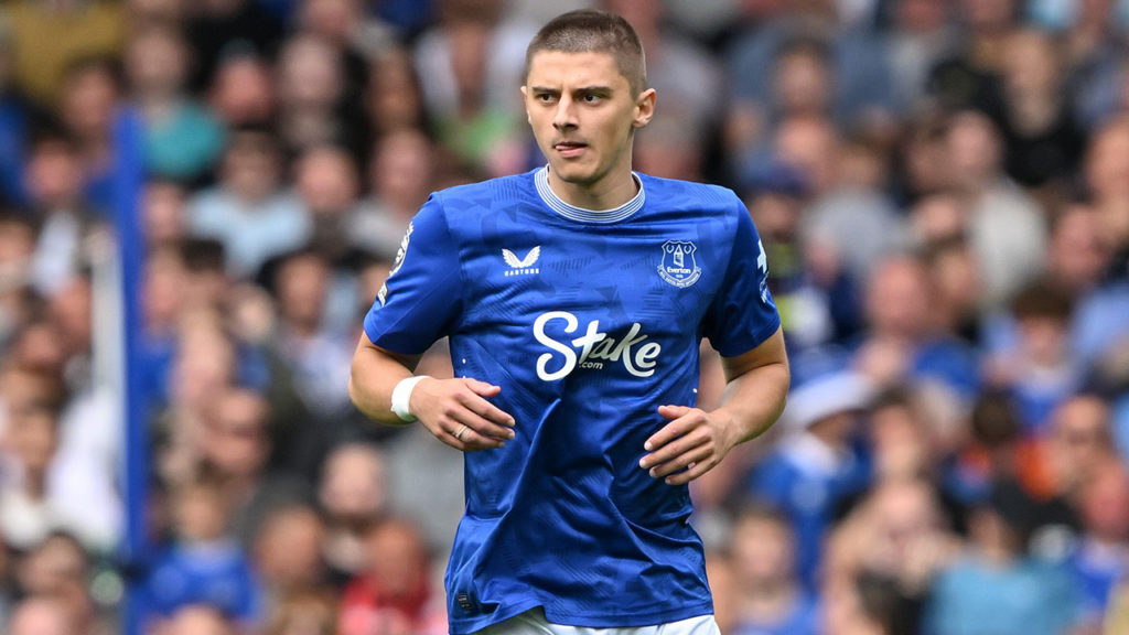 Vitaliy Mykolenko (Everton) Everton