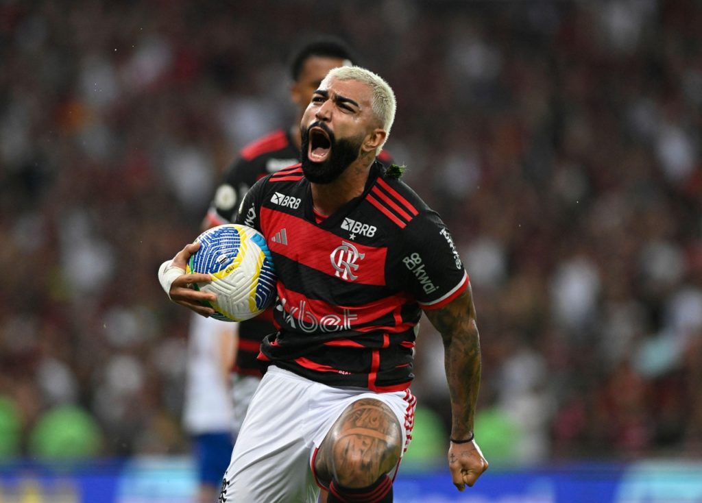 Flamengo: Tite poupa titulares e Gabigol ganha chance