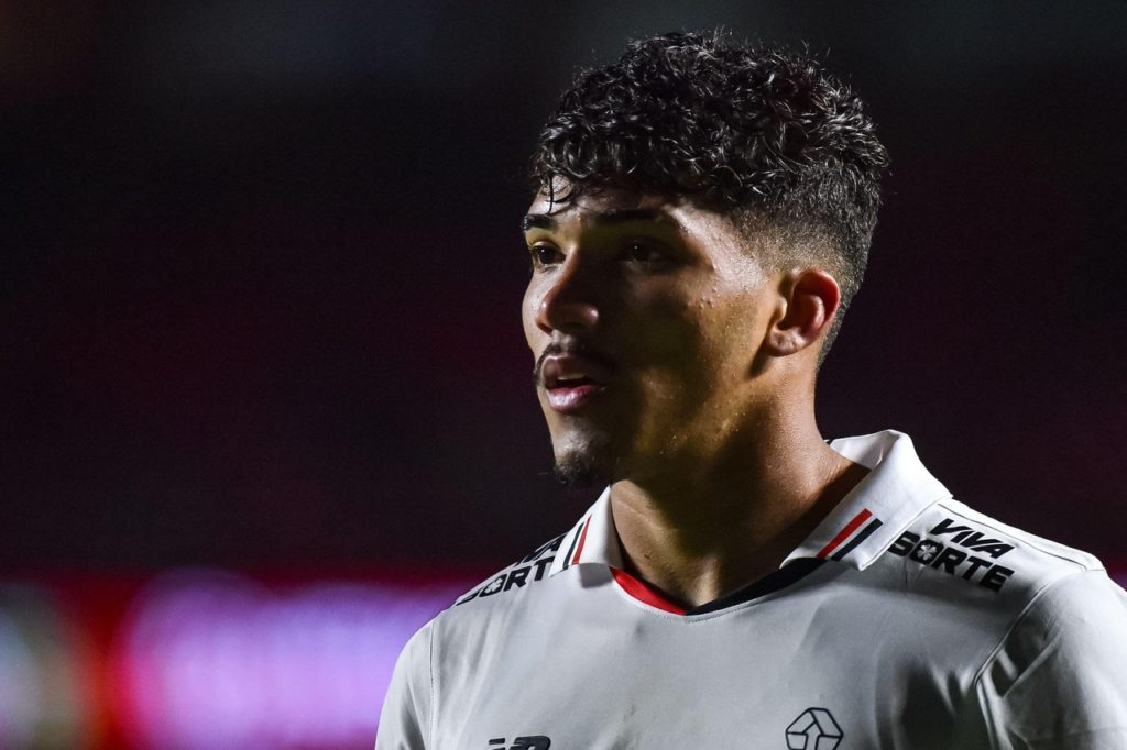 São Paulo: Zubeldía deve colocar garoto da base contra o Botafogo