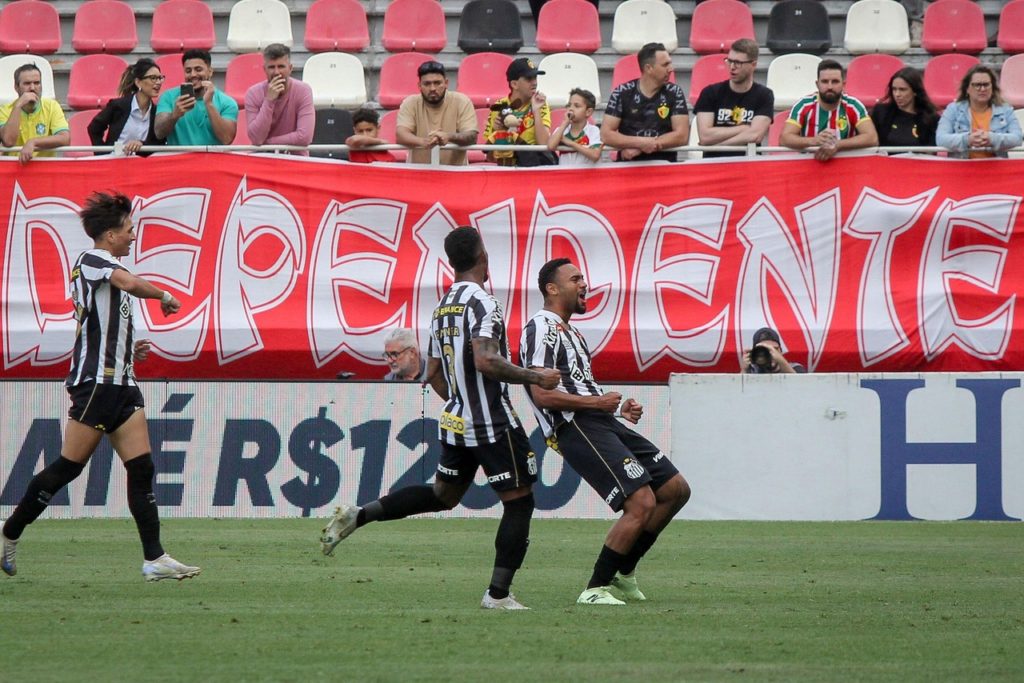 Wendel-Silva-Santos-Jogo-2Y1K7B7 Wendel Silva, do Santos, comemorando um dos gols marcados pelo Santos na temporada.