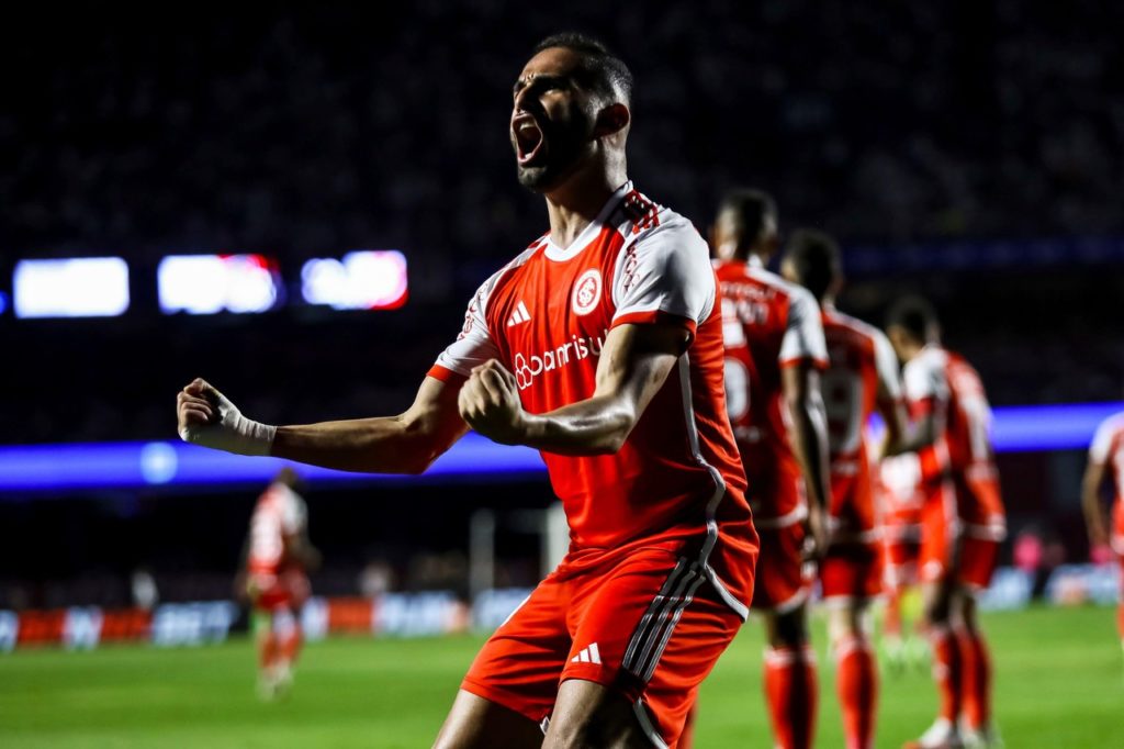 Thiago-Maia-Internacional-Jogo-2Y5RJ4H Thiago Maia, do Internacional, comemorando um dos gols do time na temporada de 2024.