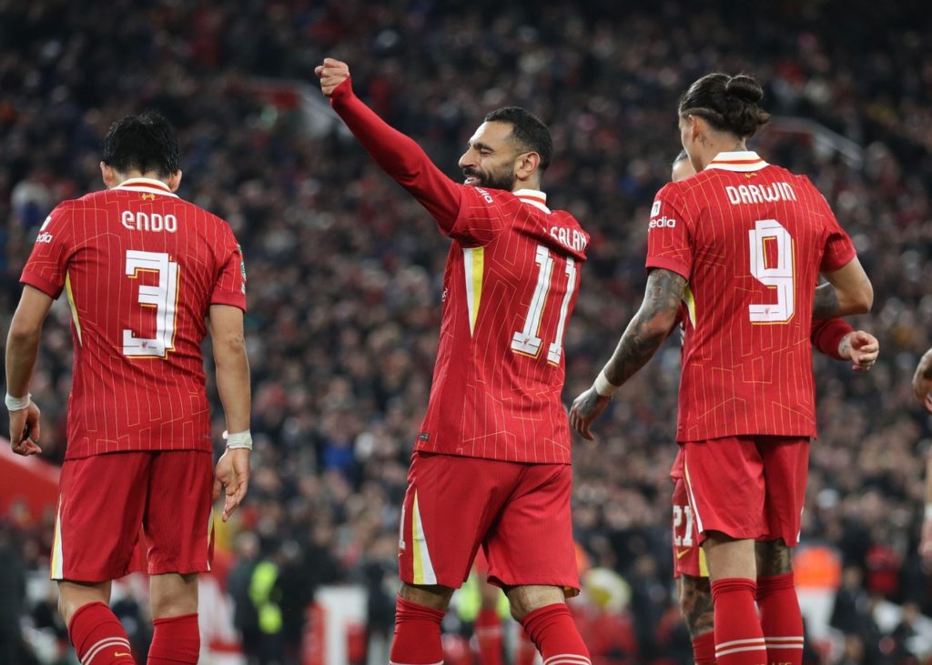 Liverpool arrasa o West Ham e vai às oitavas da Copa da Liga