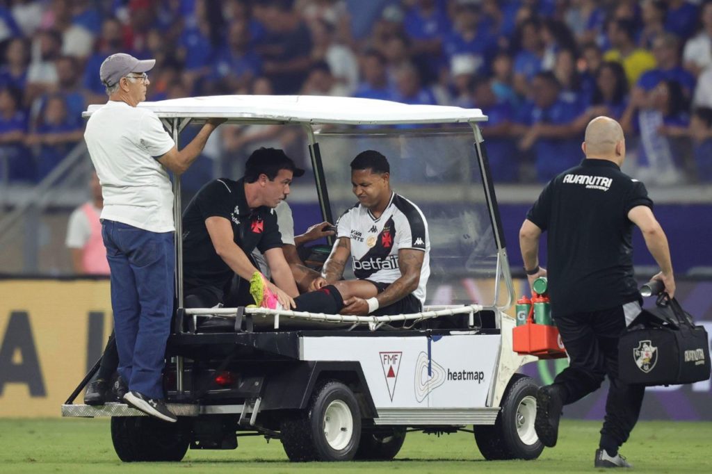 Vasco perde atacante por lesão para o restante da temporada