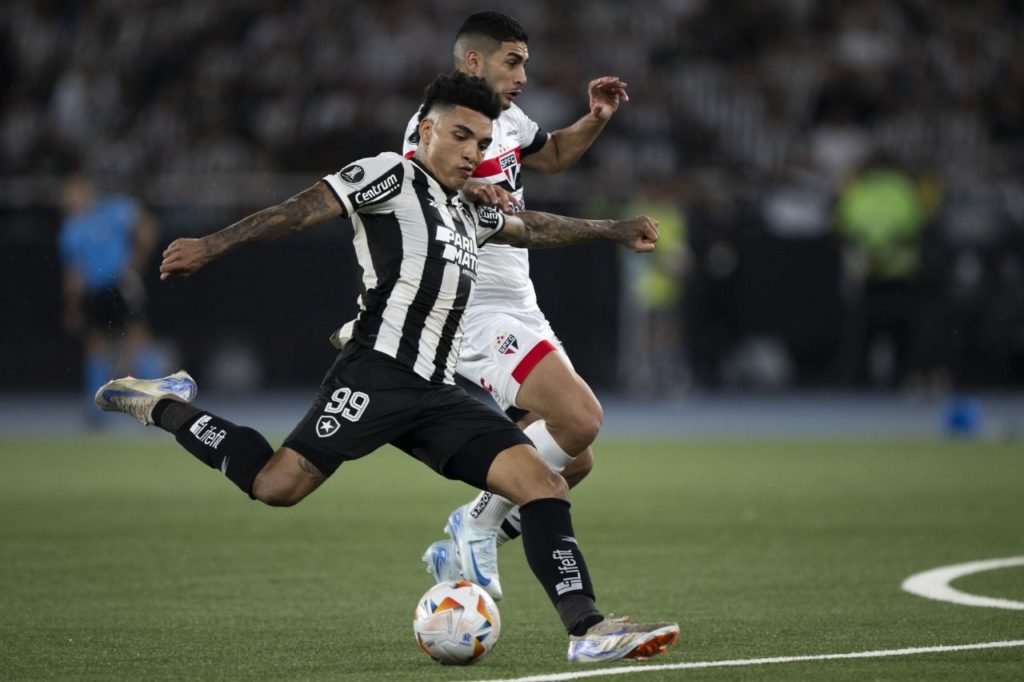 Igor-Jesus-Botafogo-jogo-alamy2Y4KXHW Atacante Igor Jesus no primeiro jogo entre Botafogo e São Paulo pelas quartas de final da Libertadores