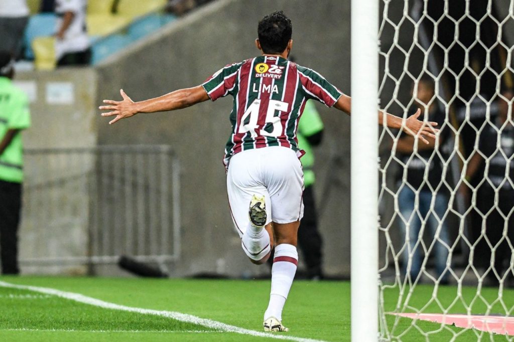 Lima-Fluminense-jogo-alamy2Y4K8NR Lima comemora gol do Fluminense na vitória sobre o Atlético-MG pelas quartas de final da Libertadores