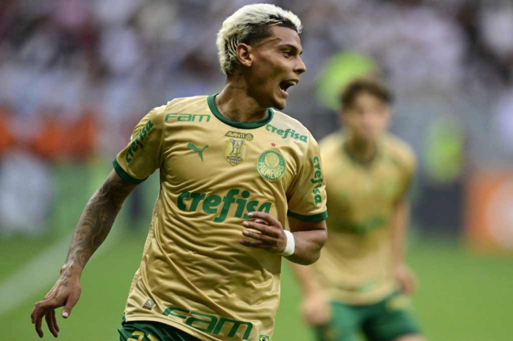 Richard-Rios-Palmeiras-jogo-alamy2Y5RBAJ Volante Richard Ríos em jogo do Palmeiras no Brasileirão