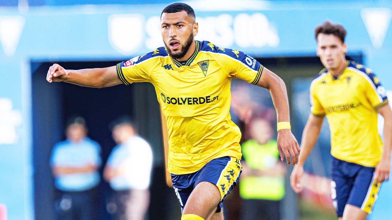Yanis Begraoui (Estoril) Palpite Estoril x Alverca – Campeonato Português – 27/12/2025