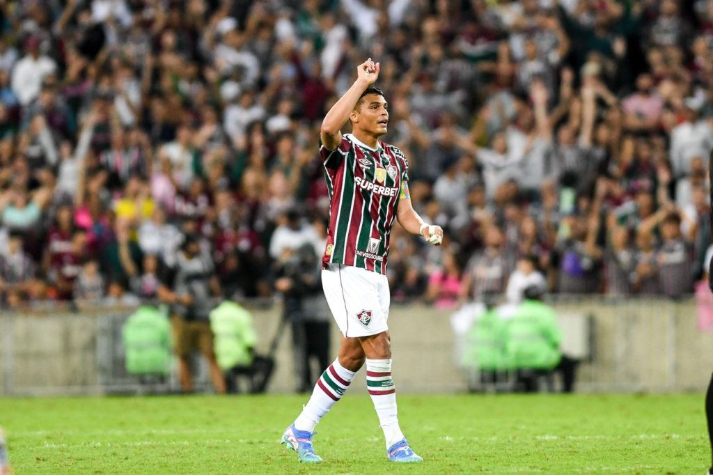 Fluminense volta a treinar ainda sem Thiago Silva