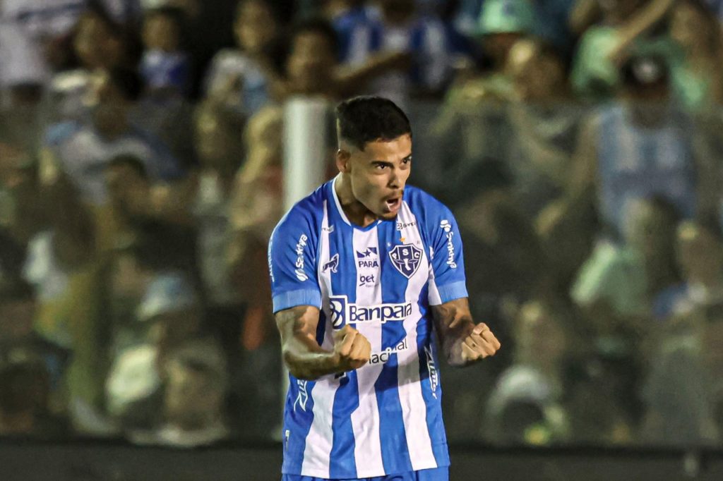 Luan-Freitas-Paysandu-Jogo-2Y9ANWM Luan Freitas, do Paysandu, comemorando um dos gols marcados pelo time na Série B de 2024.