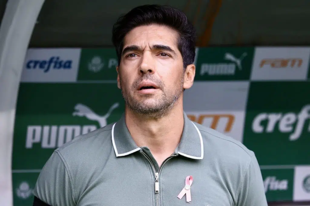 Abel-Ferreira-Palmeiras-alamy2YDJ794 Técnico Abel Ferreira no comando do Palmeiras no Brasileirão