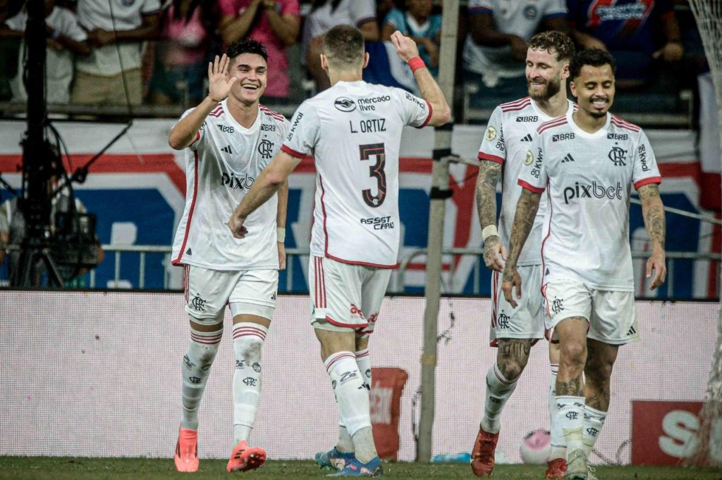Flamengo se impõe sobre o Bahia e vence na Fonte Nova