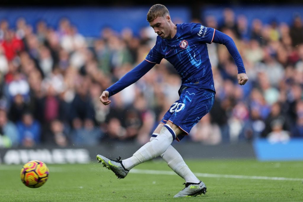 Cole-Palmer-Chelsea-chute-alamy2YDN1RH Palmeiras finaliza para fazer o gol a vitória do Chelsea em cima do Newcastle no Stamford Bridge