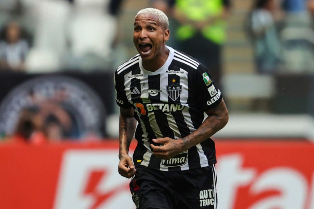 Deyverson-Atlético-MG-jogo-alamy2Y5NN9F Atacante Deyverson em jogo do Atlético-MG