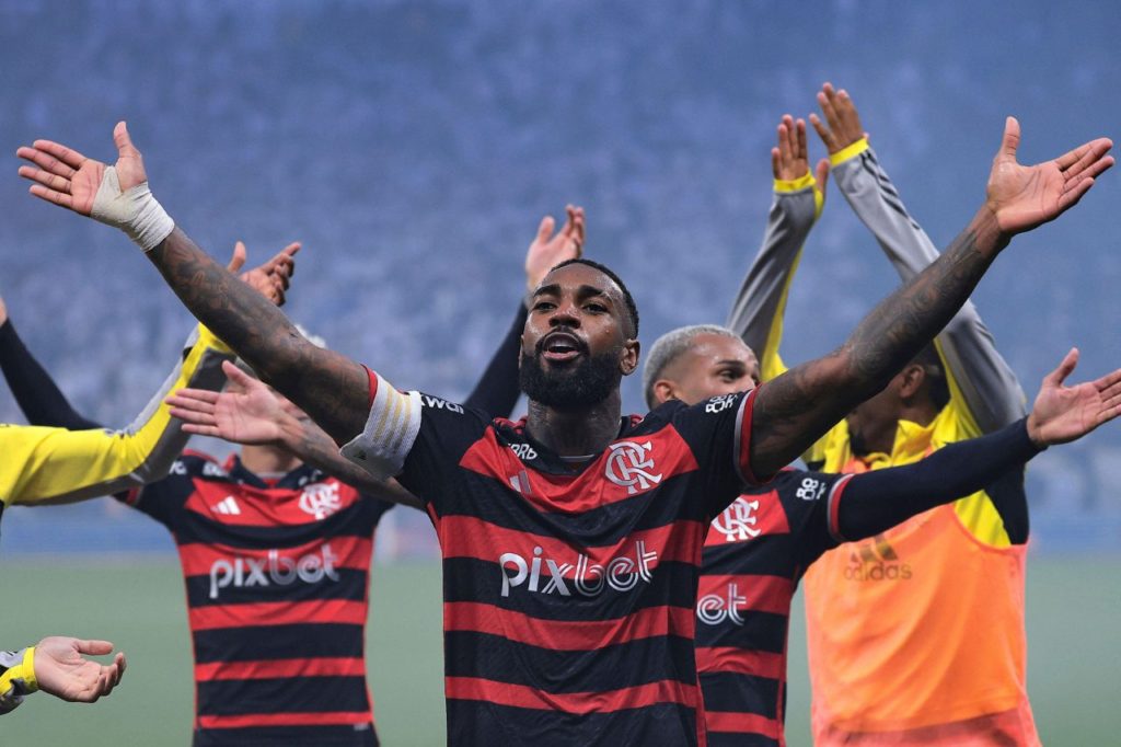 Gerson-Flamengo-jogo-alamy2YC0B39 Gerson comemora a classificação do Flamengo após empate com o Corinthians pela Copa do Brasil