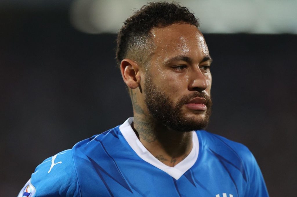 Neymar-Al-Hilal-jogo-alamy2T03DW0 Atacante Neymar em jogo do Al-Hilal