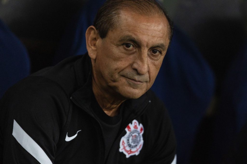 Ramon-Diaz-Corinthians-treinador-alamy2Y85CPN Técnico Ramón Díaz no comando do Corinthians