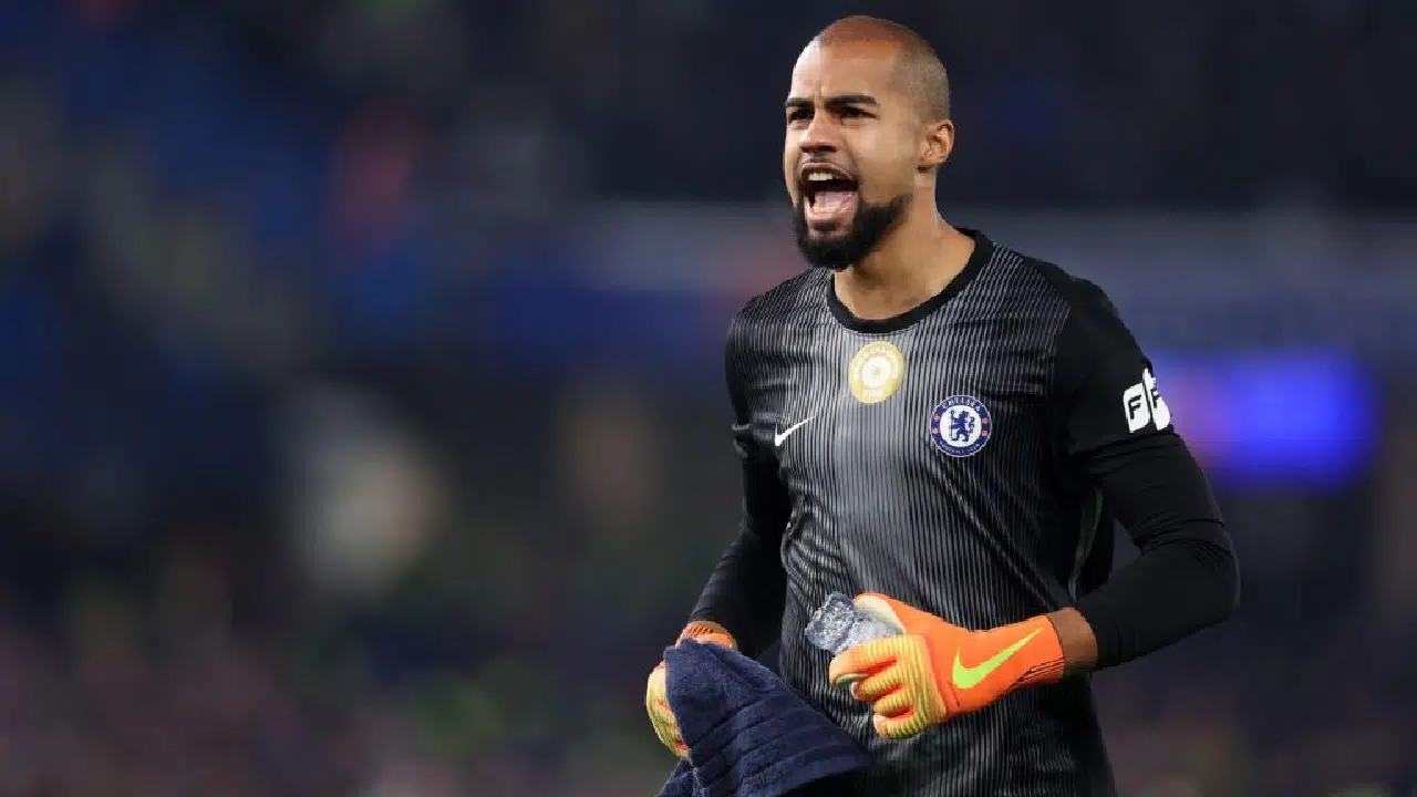 Robert Sanchez do Chelsea em ação Palpite Cardiff x Chelsea – Copa da Liga Inglesa – 16/12/2025