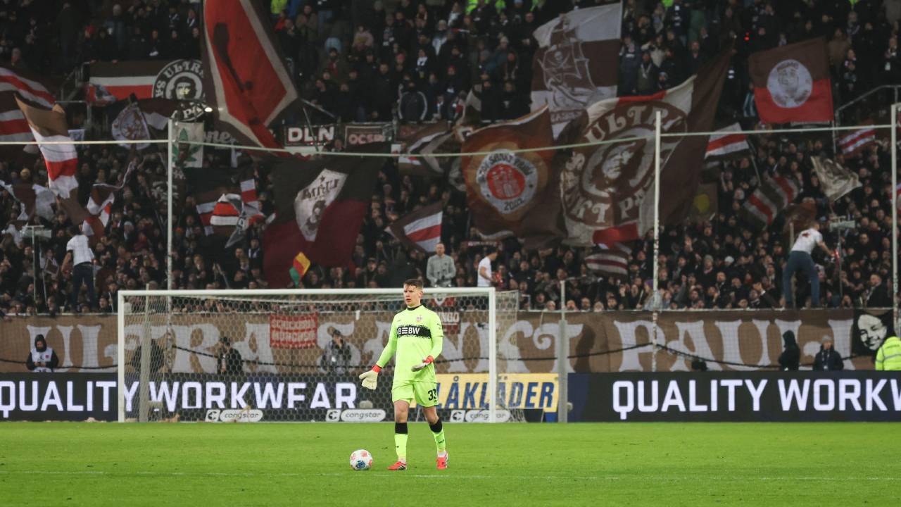 Alexander Nuebel do VfB Stuttgart Palpite Stuttgart x Colônia – Bundesliga – 14/02/2026