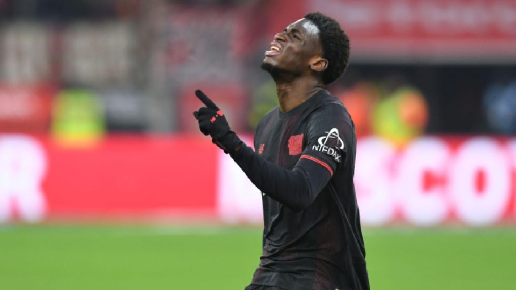 Ernest Poku do Bayer Leverkusen Palpite Union Berlin x Bayer Leverkusen