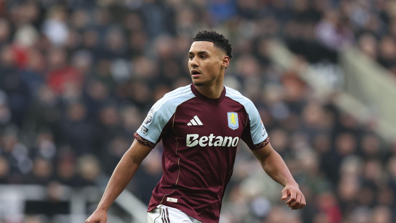 Ollie Watkins do Aston Villa Palpite Aston Villa x Brighton – Premier League – 11/02/2026
