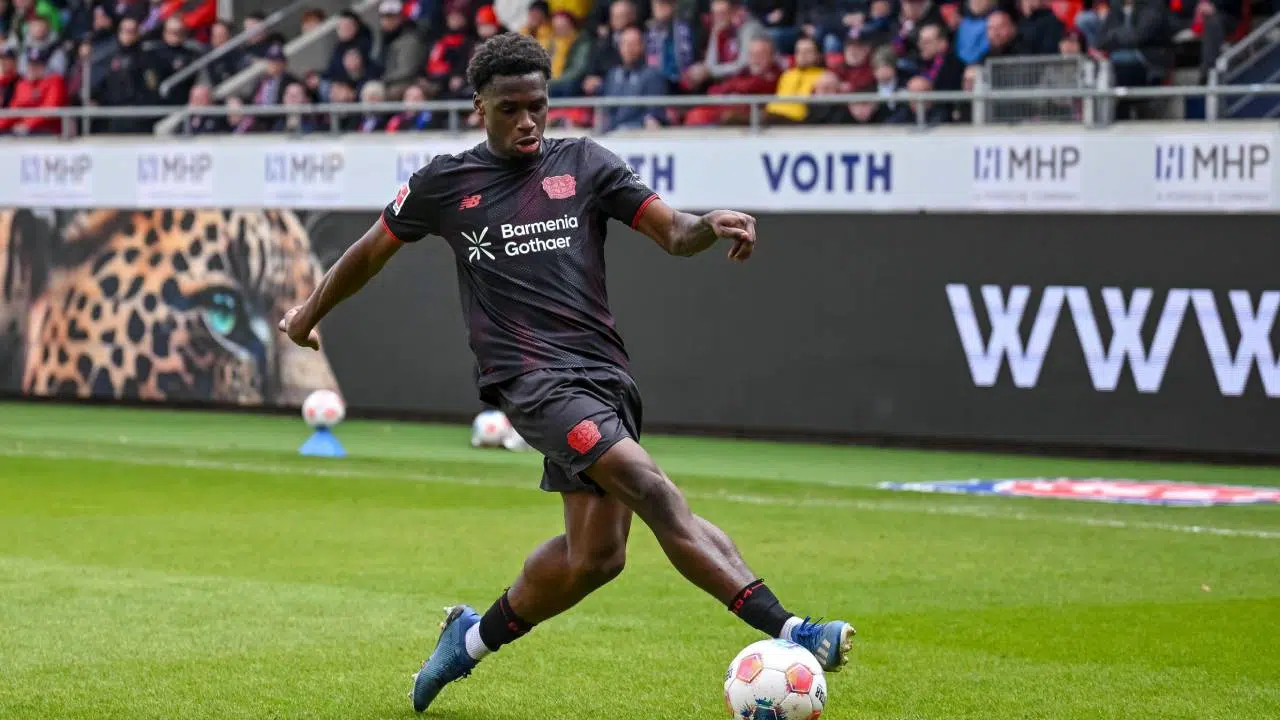 Ernest Poku do Bayer 04 Leverkusen Palpite Bayer Leverkusen x Wolfsburg – Bundesliga – 04/04/2026