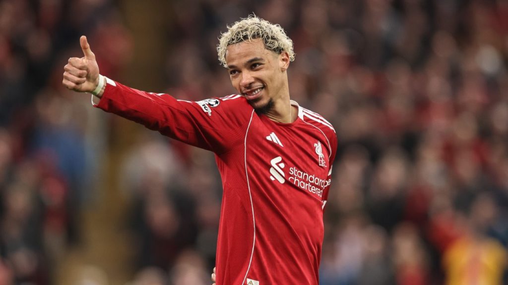 Hugo Ekitike do Liverpool Palpite Manchester City x Liverpool