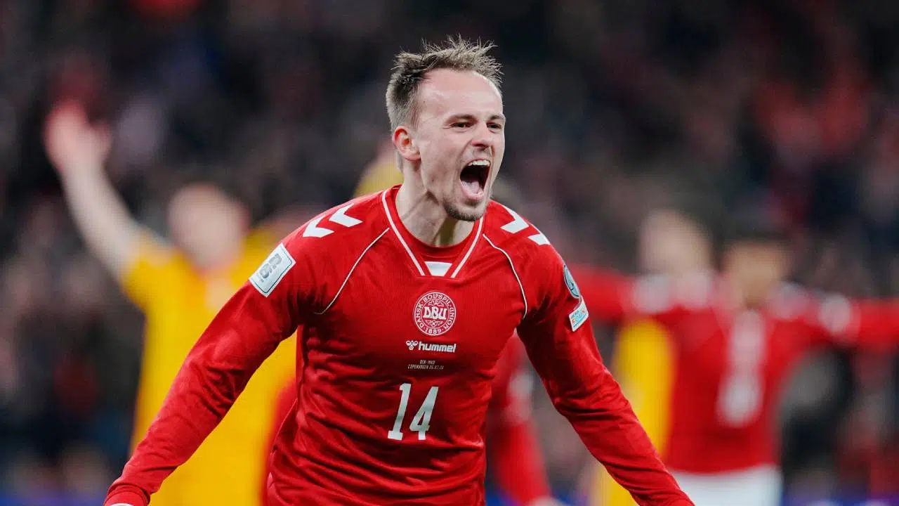 Mikkel Damsgaard do Dinamarca Palpite República Tcheca x Dinamarca – Eliminatórias da Copa – 31/03/2026