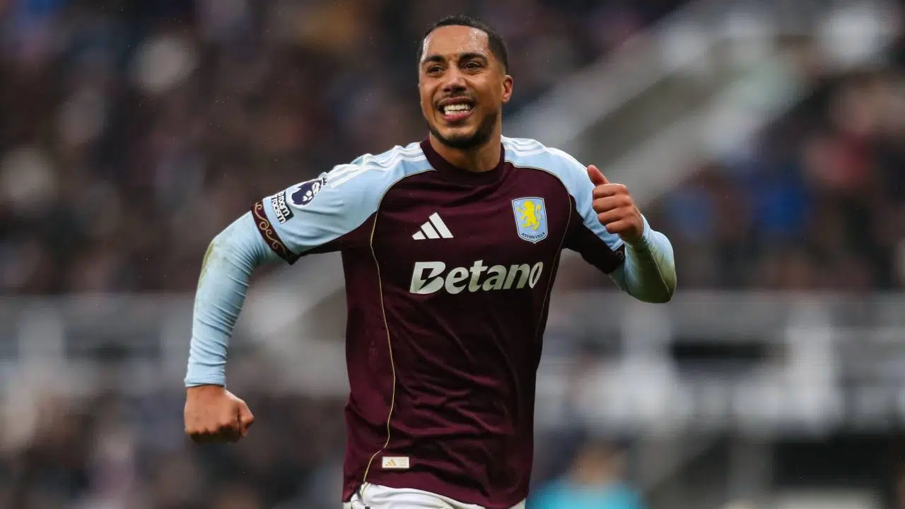 Youri Tielemans do Aston Villa Palpite Aston Villa x Lille – Europa League – 19/03/2026