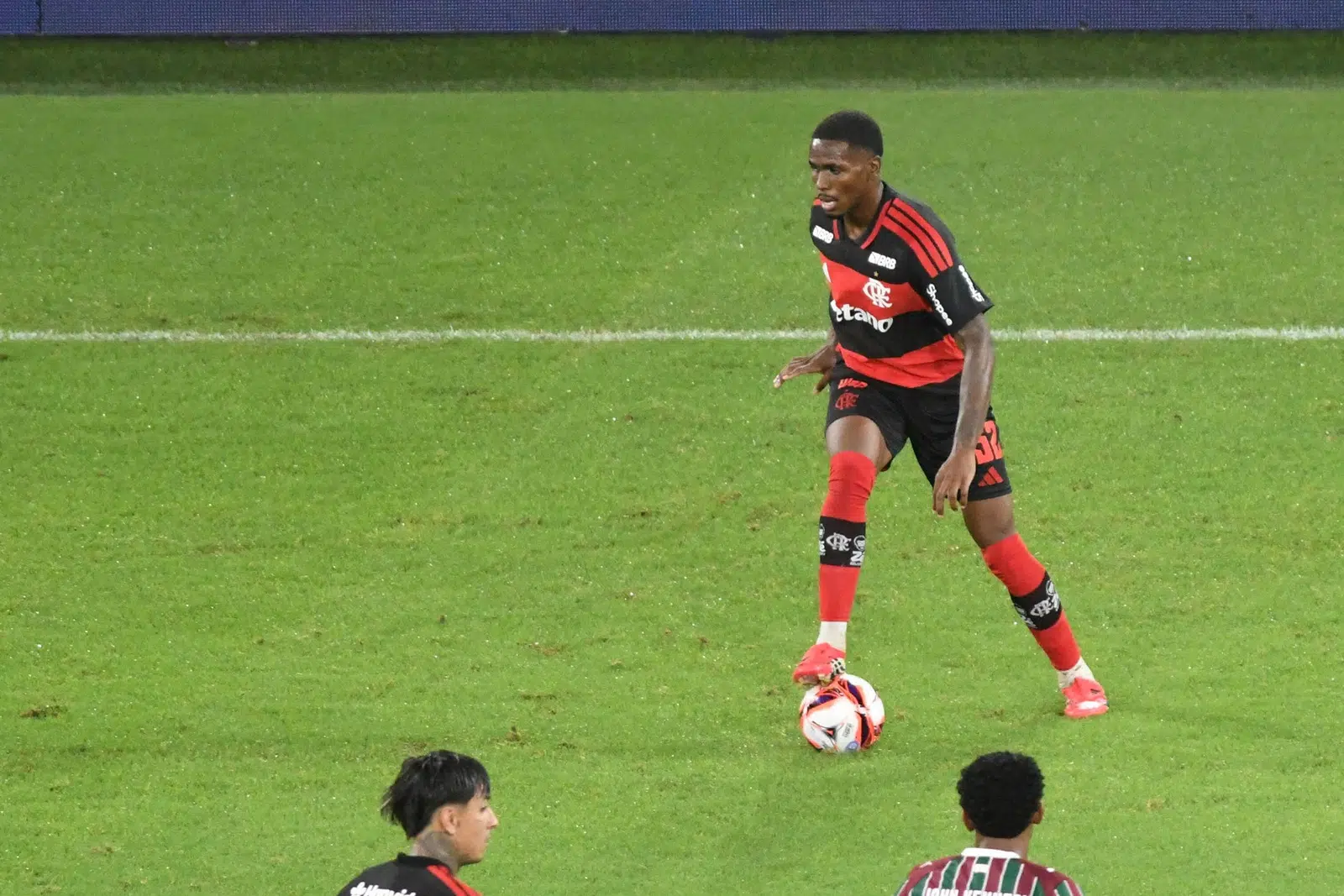 evertton_araujo_flamengo Palpite Bragantino x Flamengo – Brasileirão – 02/04/2026