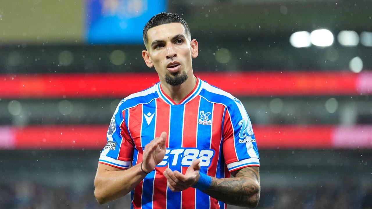 Daniel Munoz do Crystal Palace Palpite Crystal Palace x Fiorentina – Conference League – 09/04/2026