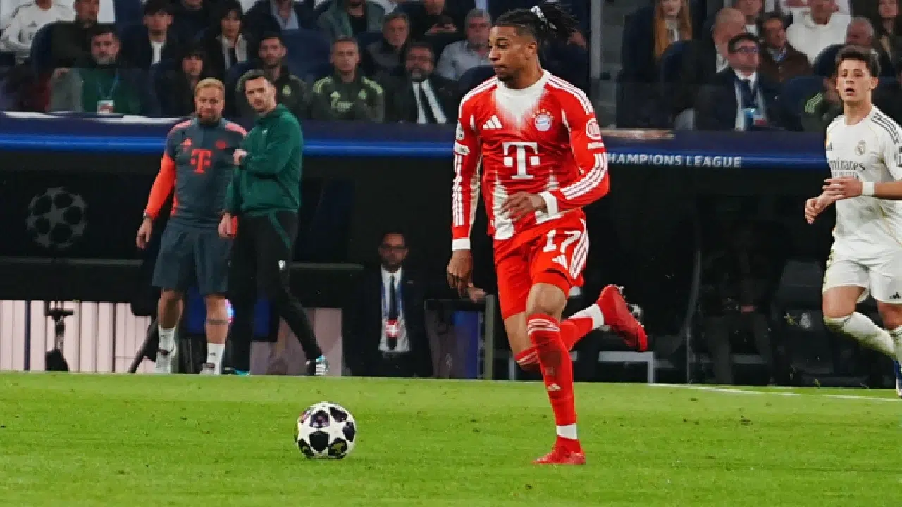 Michael Olise do Bayern de Munique Palpite Bayern de Munique x Real Madrid – Champions League – 15/04/2026