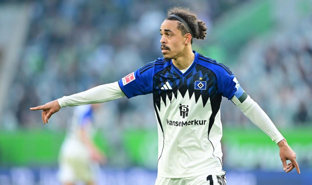 Yussuf Poulsen do Hamburgo