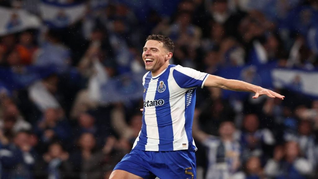 Jan Bednarek do FC Porto Palpite AVS x Porto