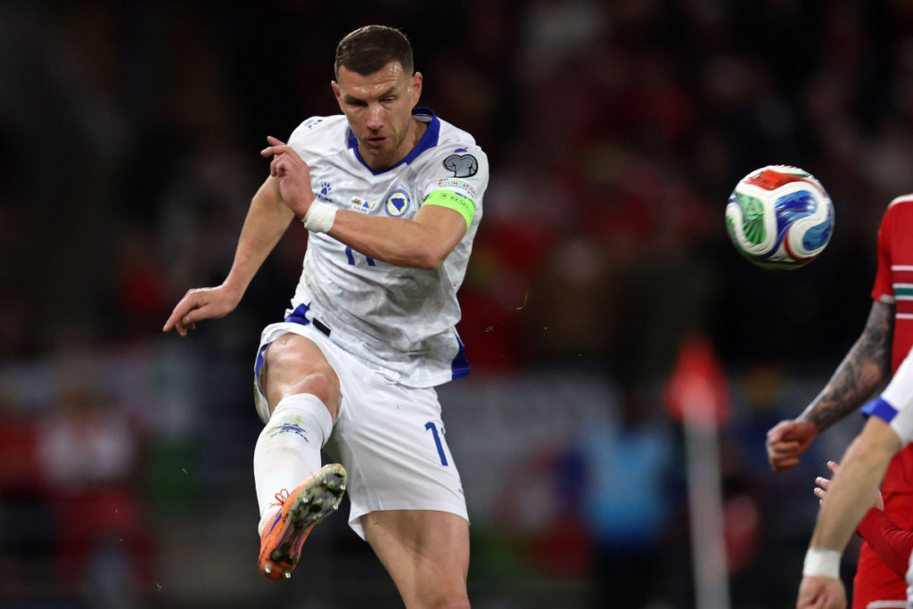 Cardiff, UK. 26th Mar, 2026. Edin Dzeko of Bosnia & Herzegovina in action. Wales v Bosnia & Herzegovina, FIFA World Cup qualiffier play off semi-final at the Cardiff city stadium in Cardiff, South Wales on Thursday 26th March 2026. Editorial use only. pic Palpite Bósnia