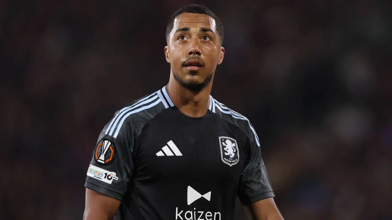Youri Tielemans do Aston Villa Palpite Aston Villa x Nottingham Forest – Europa League – 07/05/2026