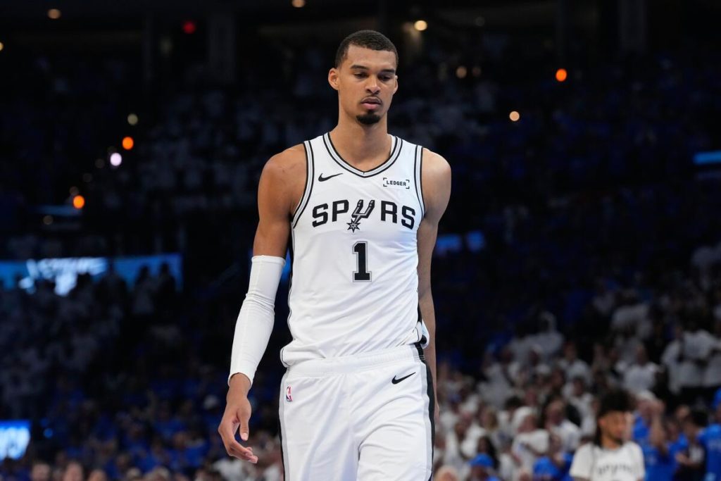 Palpite San Antonio Spurs x Oklahoma City Thunder - NBA - 22/05/2026 Palpite San Antonio Spurs x Oklahoma City Thunder - NBA - 22/05/2026