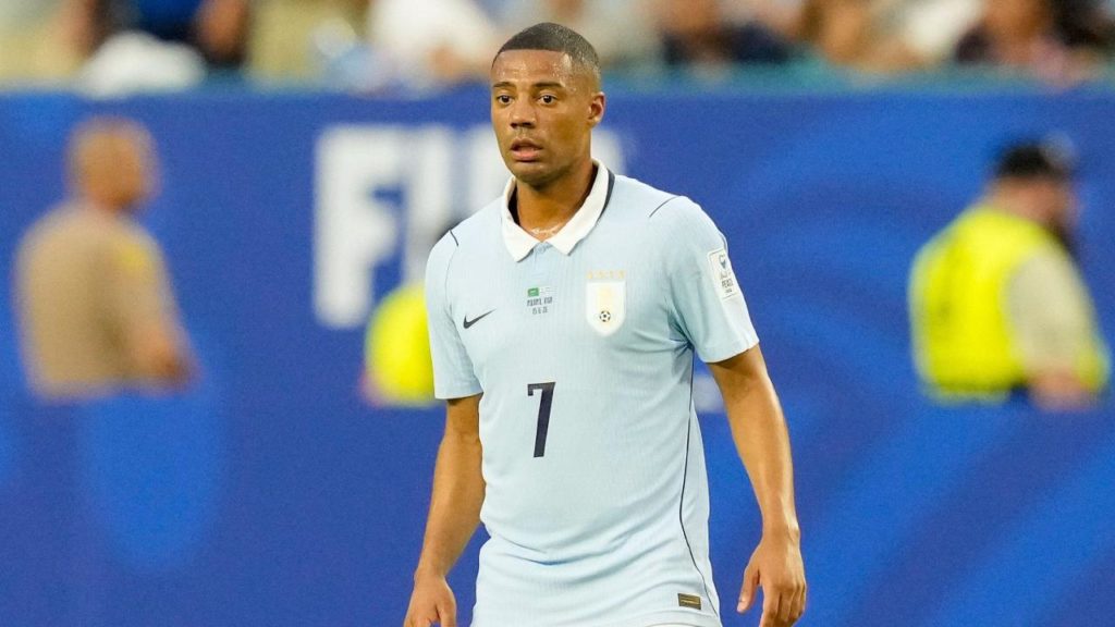 Nicolás de la Cruz do Uruguai Palpite Uruguai x Cabo Verde
