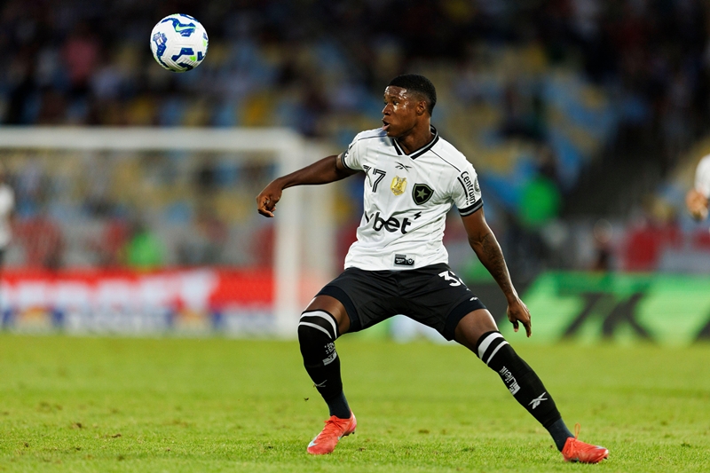 kadir_barria_botafogo Palpite Botafogo x Vitória – Brasileirão – 23/07/2026