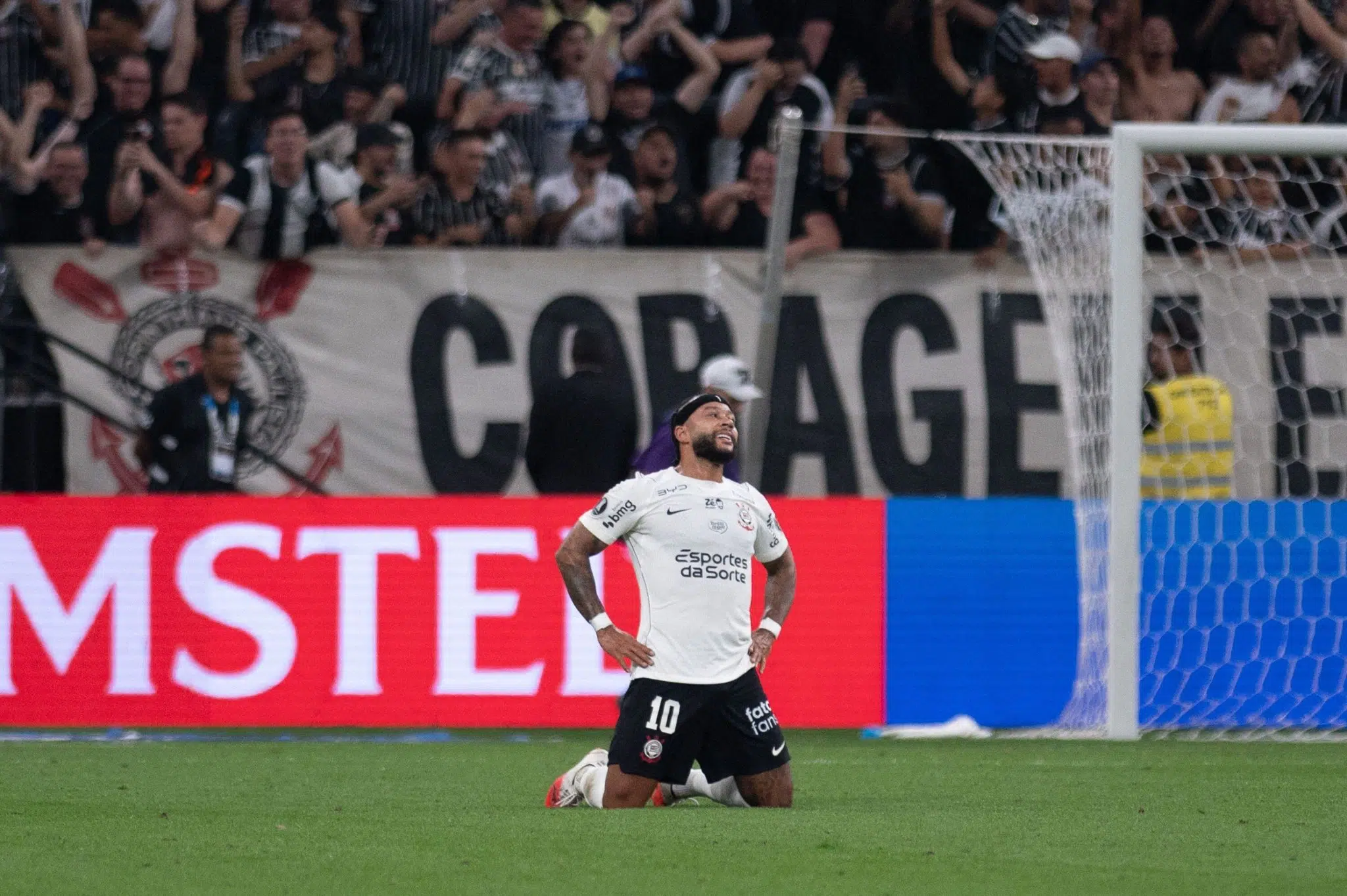 Sao Paulo, Sao Paulo, Brasil. 20th Aug, 2026. Sao Paulo (SP), 08/20/2026 - Libertadores/Corinthians vs Rosario Central - Memphis Depay in a match between Corinthians and Rosario Central, valid for the second leg of the round of 16 of the Copa CONMEBOL Lib Palpite Coritiba x Corinthians – Brasileirão – 23/08/2026